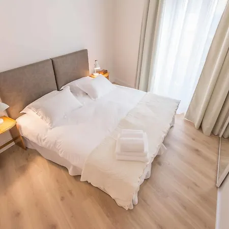 7 Florian Prestige *